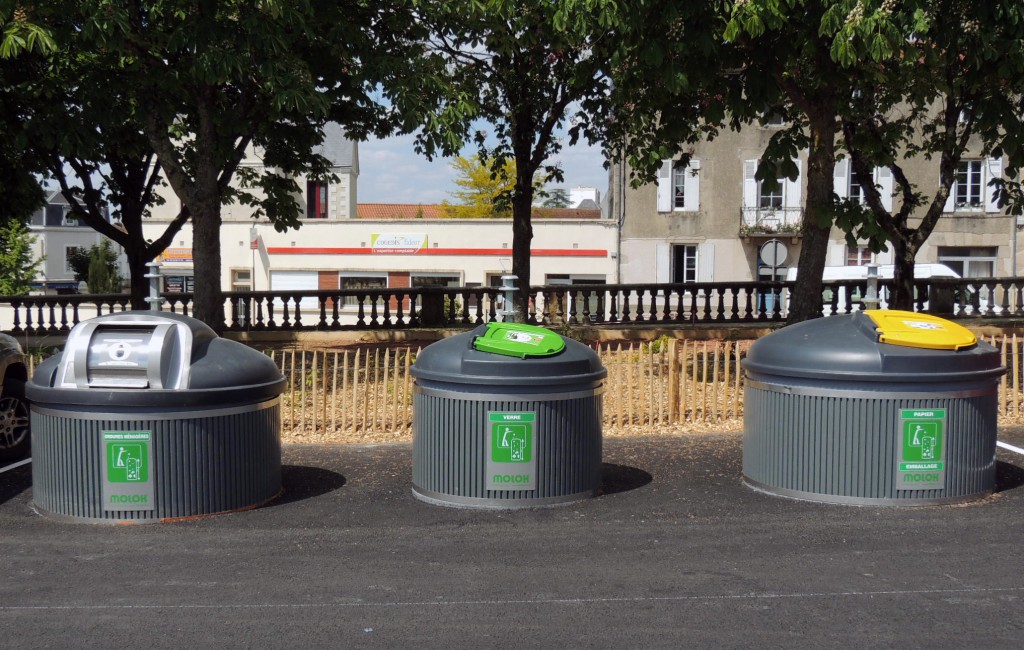 conteneurs_enterres_place st_jacques